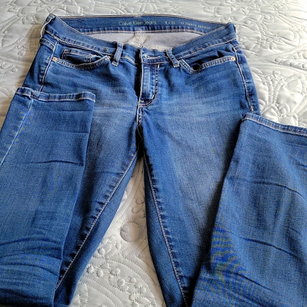 Women's Calvin Klein ultimate skinny jeans size 8x30